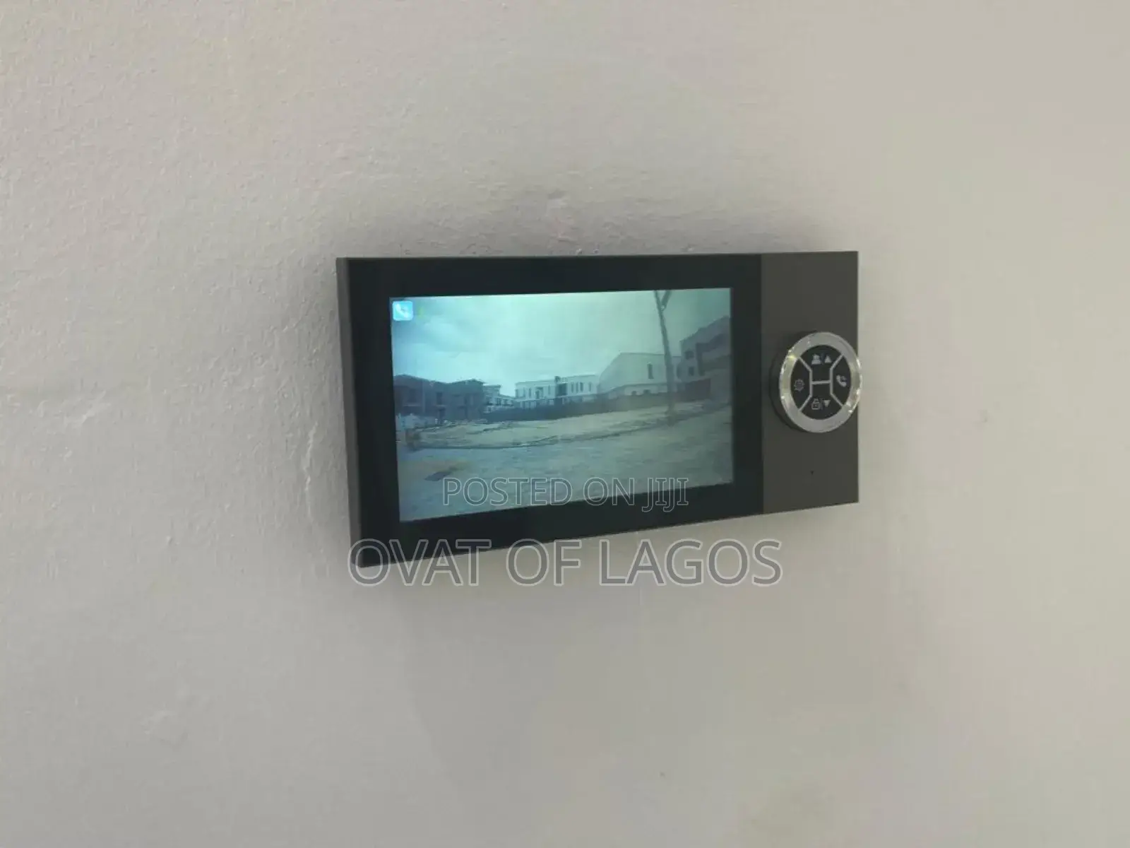4bdrm Duplex in Chevron for sale in Chevron