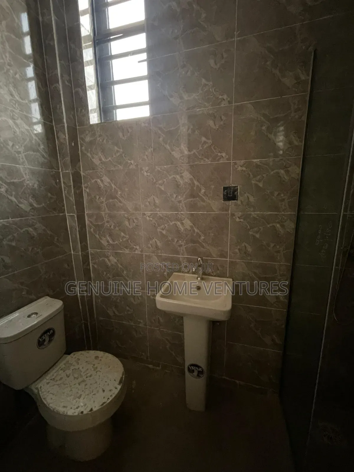 6bdrm Block of Flats in Lekki Phase 1 for sale in Lekki Phase 1