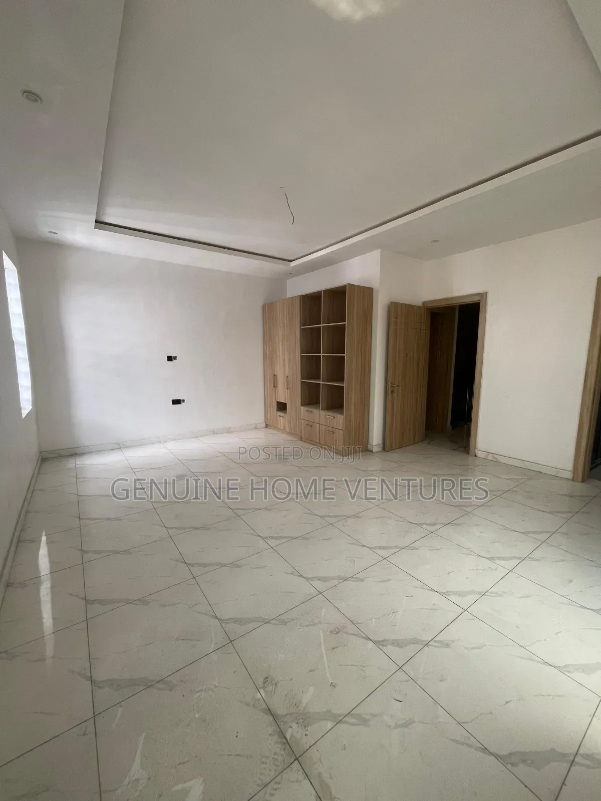 5bdrm Duplex in Lekki Phase 1 for sale in Lekki Phase 1