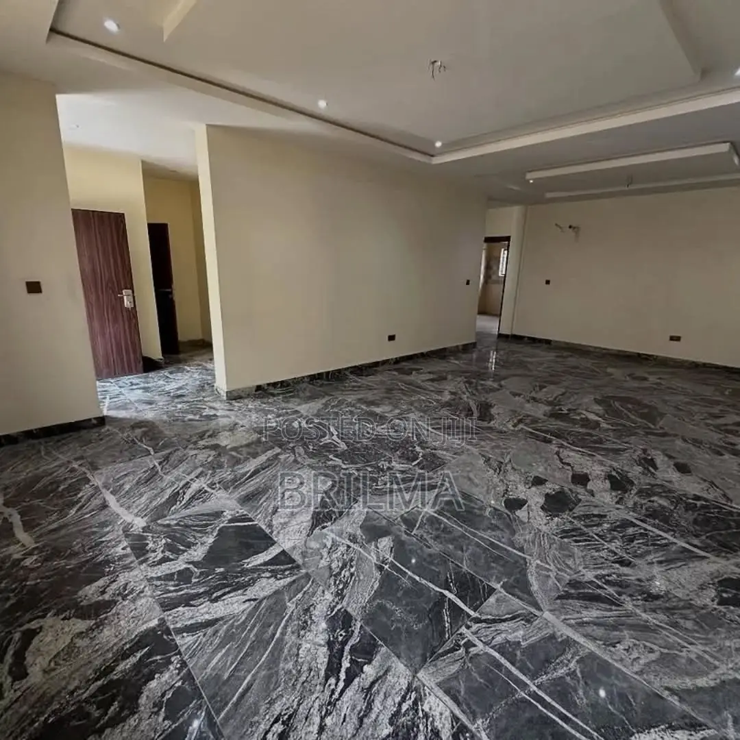 4bdrm Duplex in Jabi for sale in Jabi