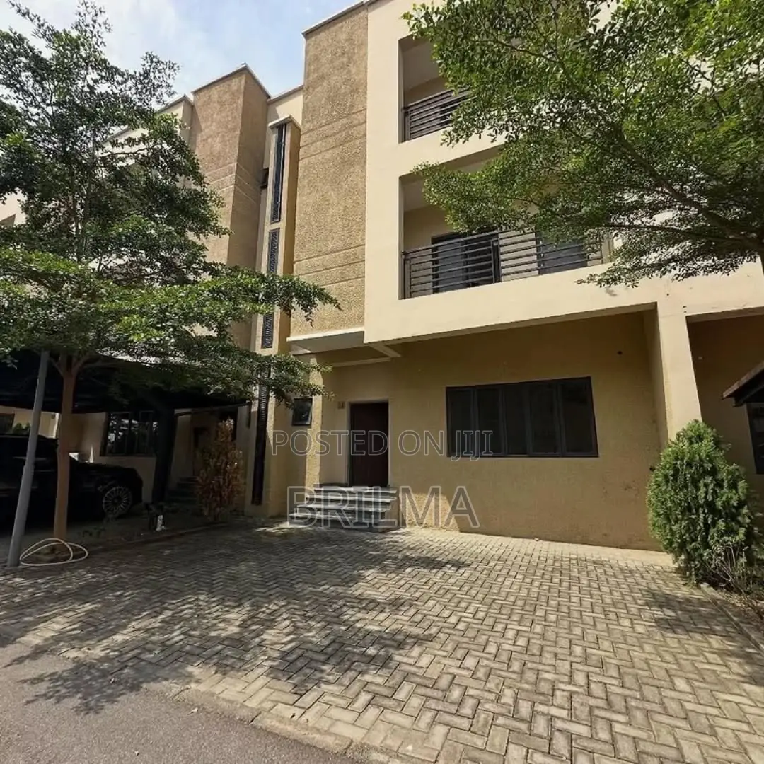 4bdrm Duplex in Jabi for sale in Jabi