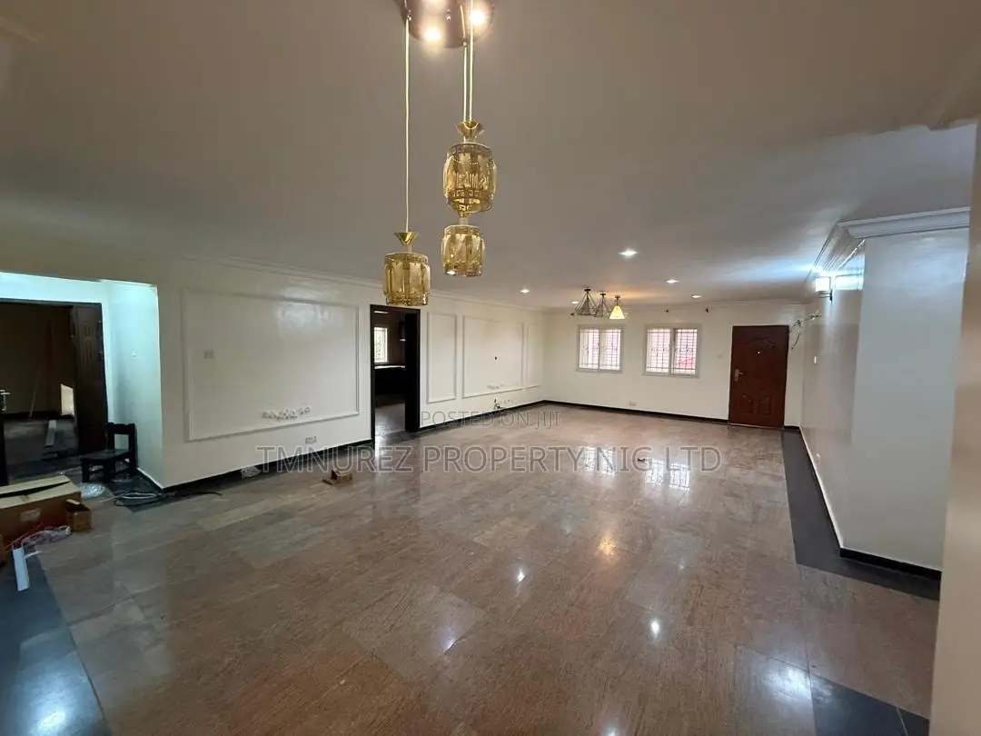 3bdrm Apartment in Lekki Phase 1 for rent in Lekki