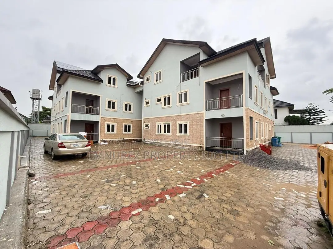 3bdrm Apartment in Lekki Phase 1 for rent in Lekki