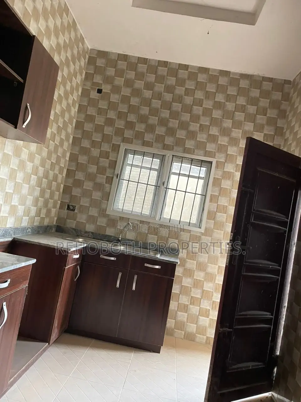 2bdrm Bungalow in Elebu, Akala Express for rent in Akala Express