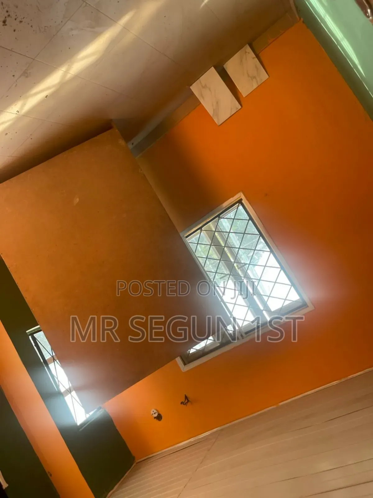 12bdrm House in Arapaja Estate for sale in Oluyole Estate