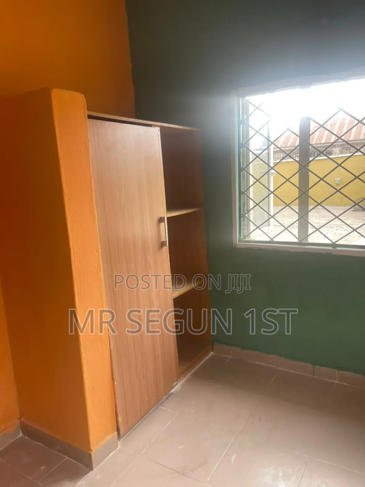 12bdrm House in Arapaja Estate for sale in Oluyole Estate
