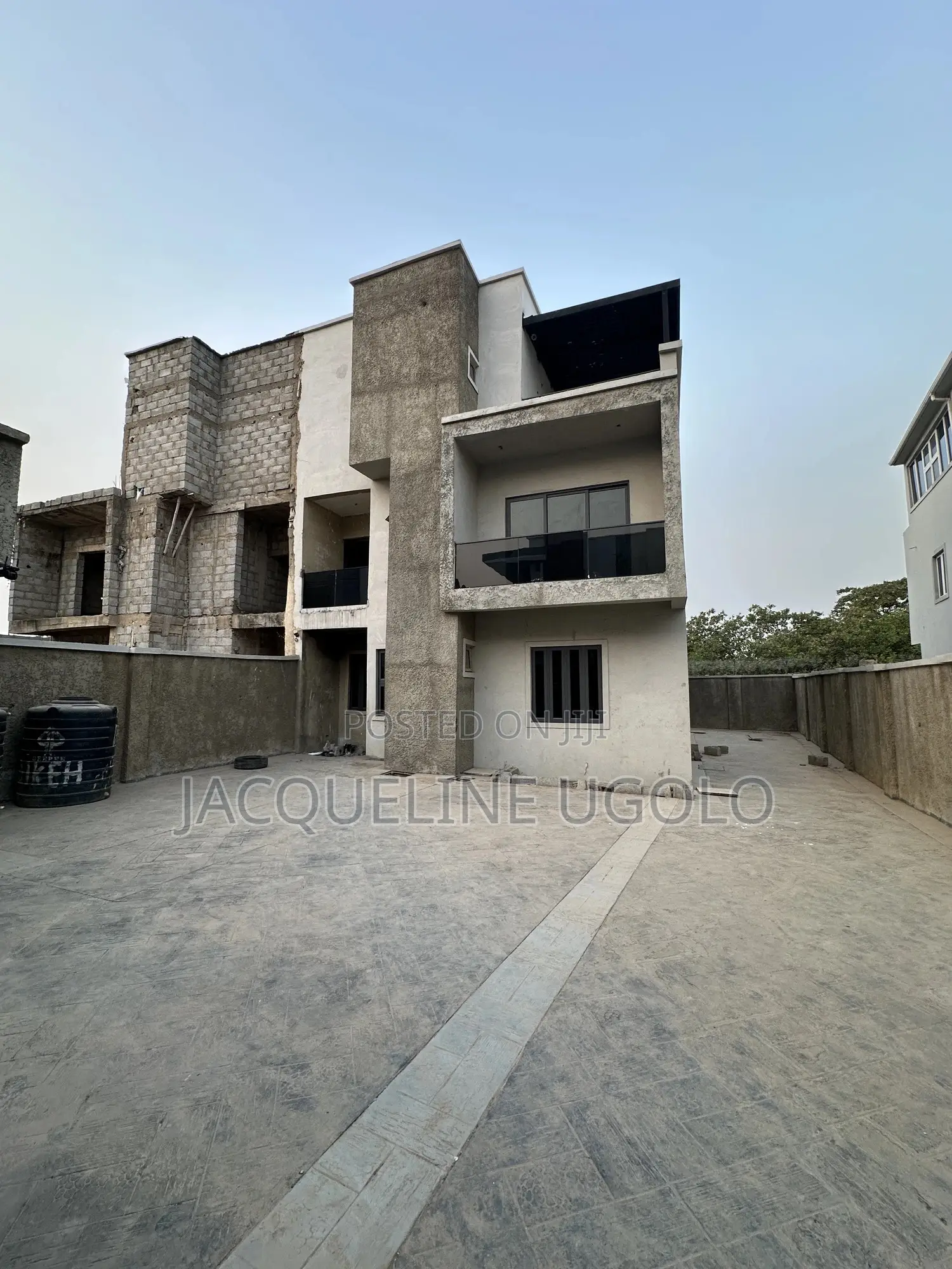 4bdrm Duplex in Ochacho Estate, Life Camp for sale in Life Camp