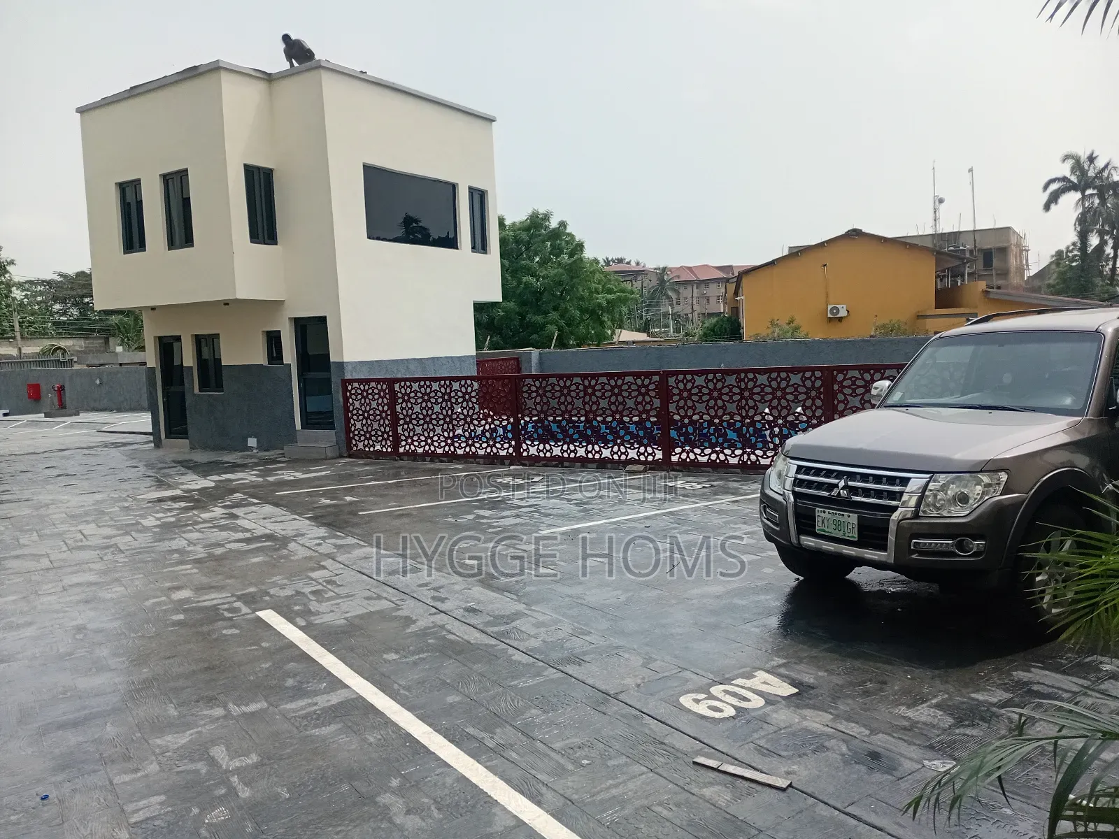 4bdrm Townhouse/Terrace in Ikeja Gra for Sale in Ikeja GRA
