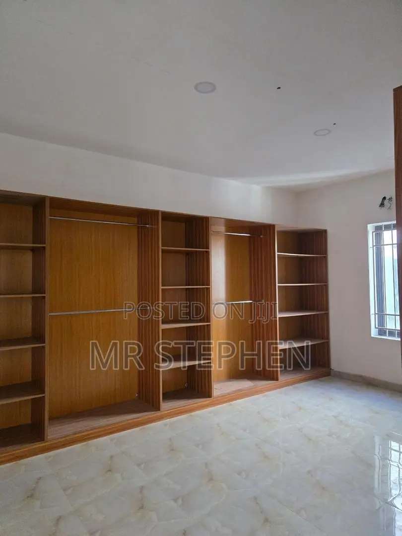 Luxury 4-Bedroom Detached Duplex Lekki Phase 1 in Lekki Phase 1