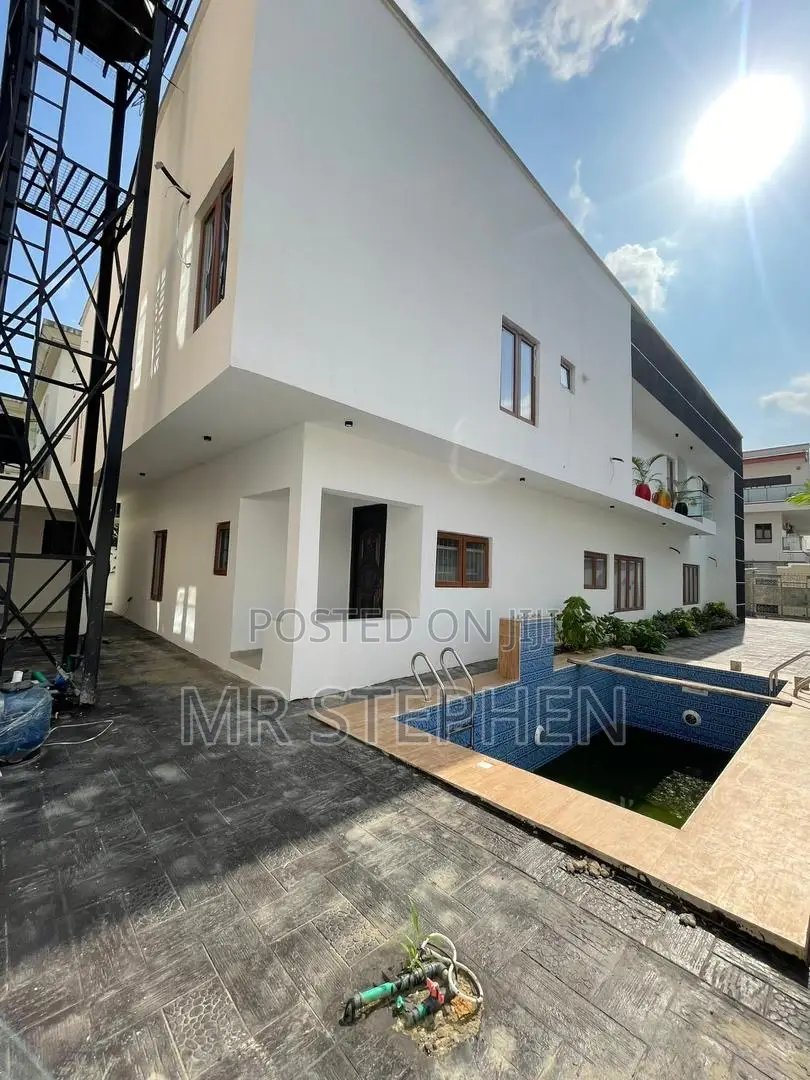Stunning 6 Bedroom Fully Detached Duplex Plus Pool, Bq in Ikeja Gra in Ikeja GRA