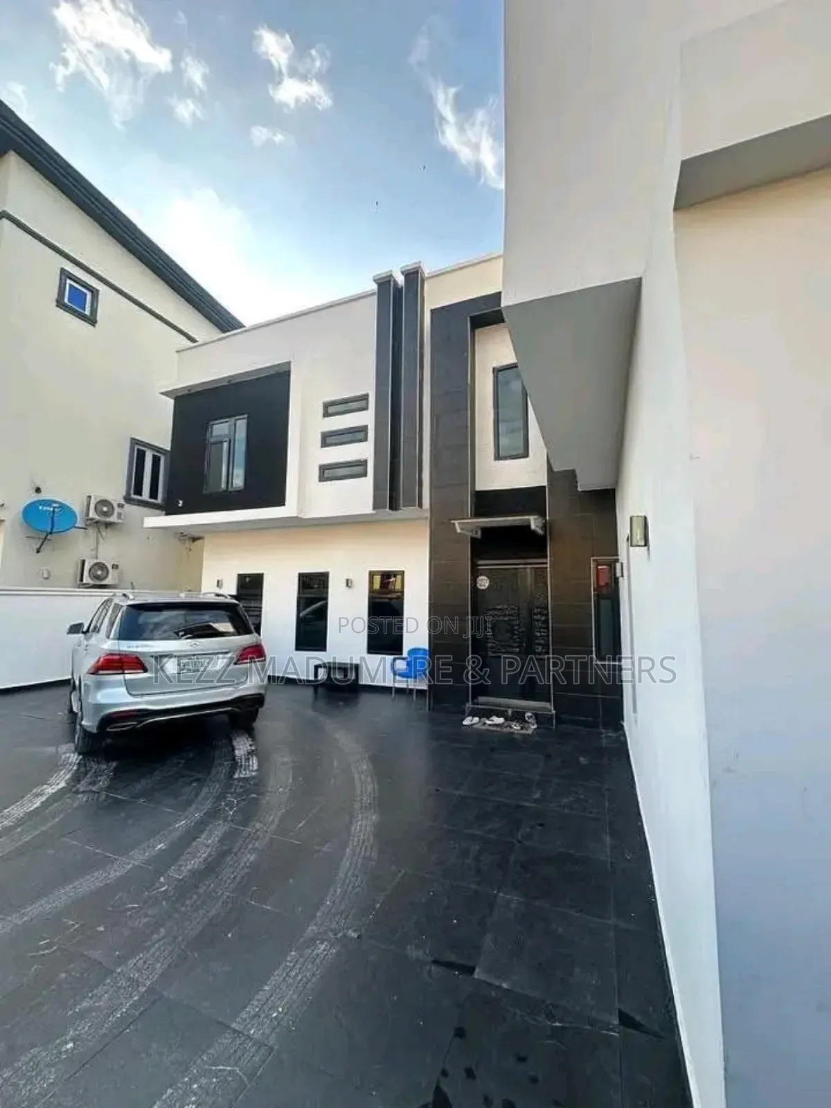 4bdrm Duplex in Dr Peter Odili , for sale in Port-Harcourt