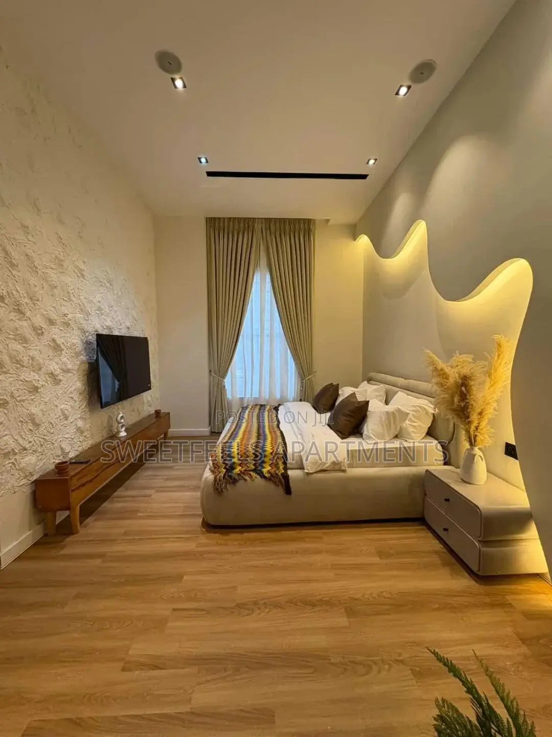 3bedroom Luxurious Apartment in Ikate