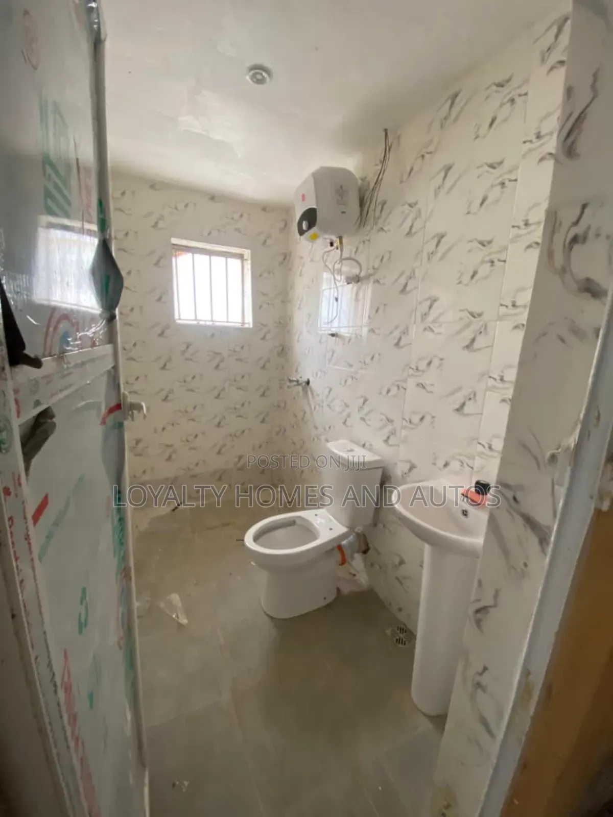 5bdrm House in Adeniyi Jones for sale in Adeniyi Jones