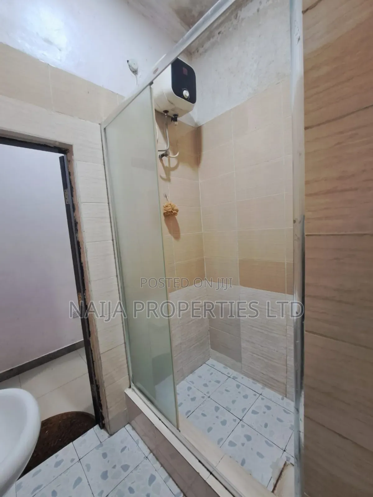 2bdrm Apartment in Chisco-Ikate, Lekki for rent in Lekki