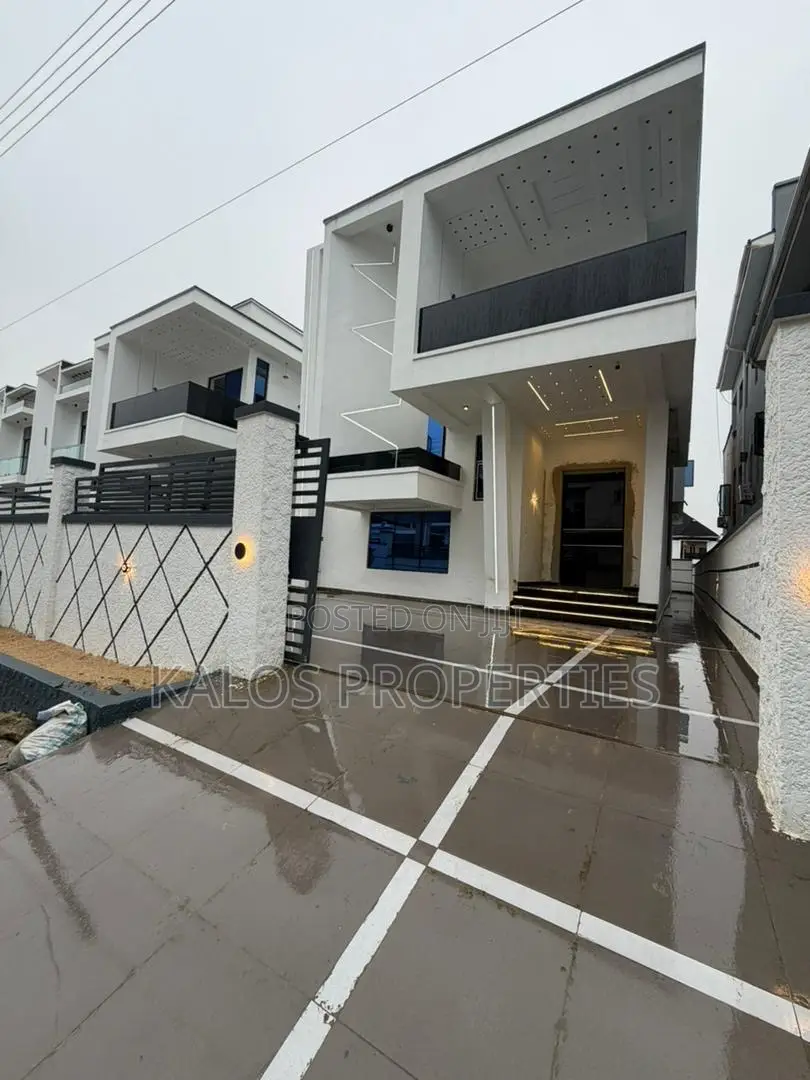 5bdrm Duplex in Vgc for sale in VGC / Ajah