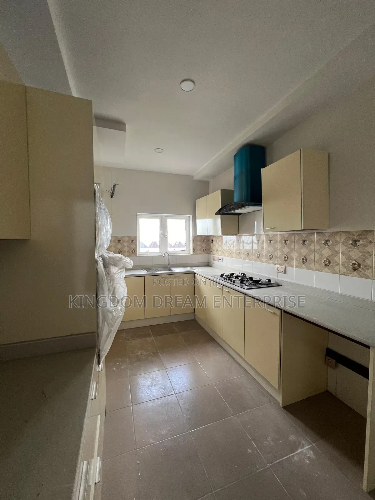 4bdrm Apartment in Osapa Lekki for rent in Osapa london