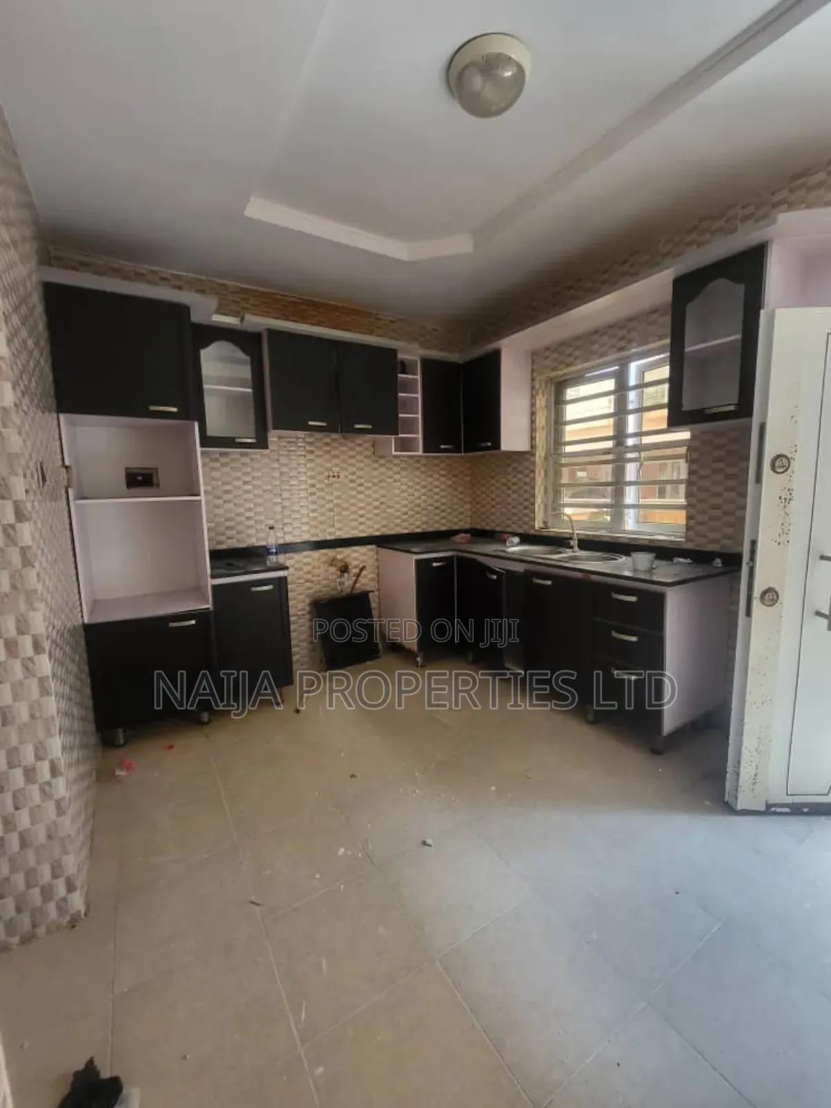 3bdrm Townhouse / Terrace in Orchid, Lekki for rent in Lekki