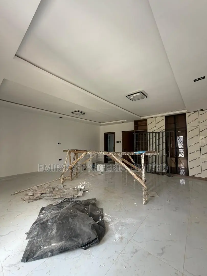 4bdrm Duplex in Carlton Gate, Akobo for sale in Akobo