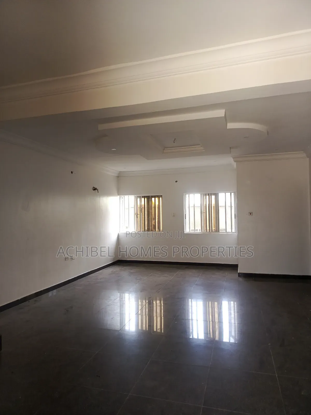 4bdrm Duplex in Near Agungi Estate, Lekki Phase 2 for rent in Lekki Phase 2