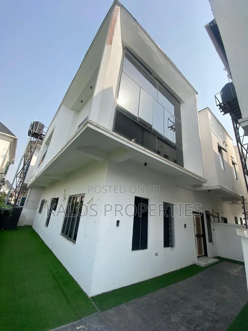 5bdrm Duplex in Chevron Lekki for rent in Chevron
