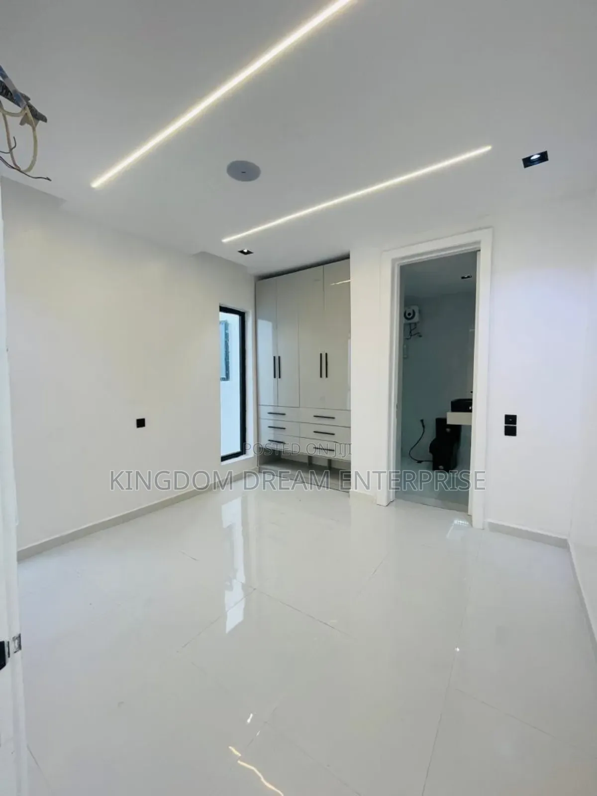 4bdrm Duplex in Ajah for sale in Ado / Ajah