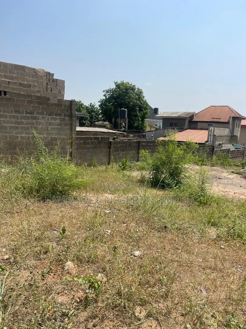 1 Plot of Commercial Land for Rent at Oluyole in Oluyole