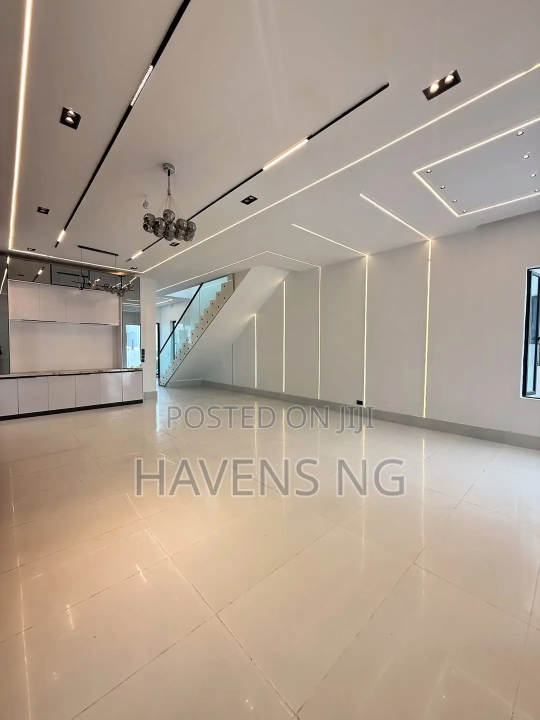 5bdrm Duplex in Lekki Phase 2 for sale in Lekki Phase 2