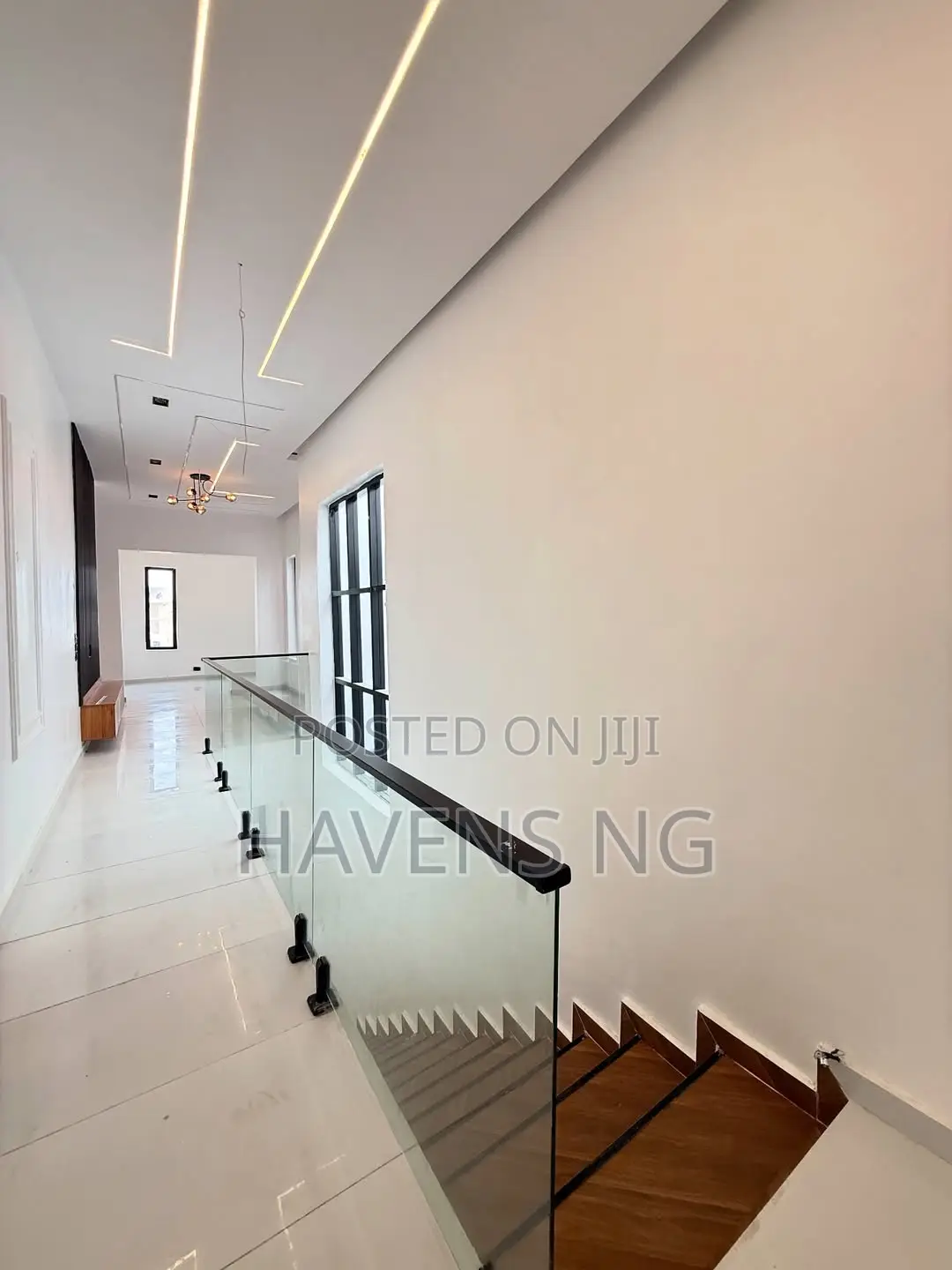 5bdrm Duplex in Lekki Phase 2 for sale in Lekki Phase 2
