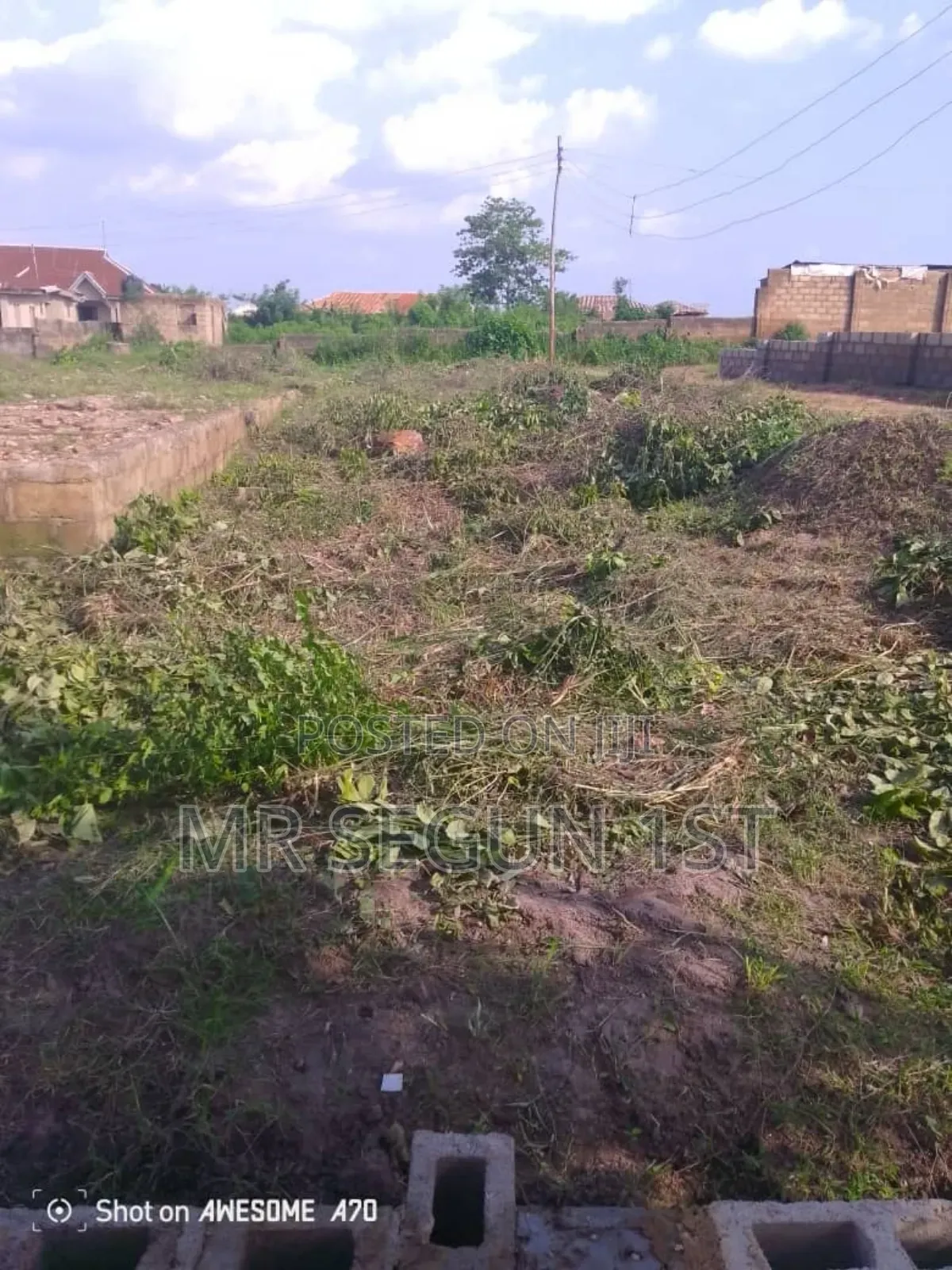 Land for Sale in Ologuneru