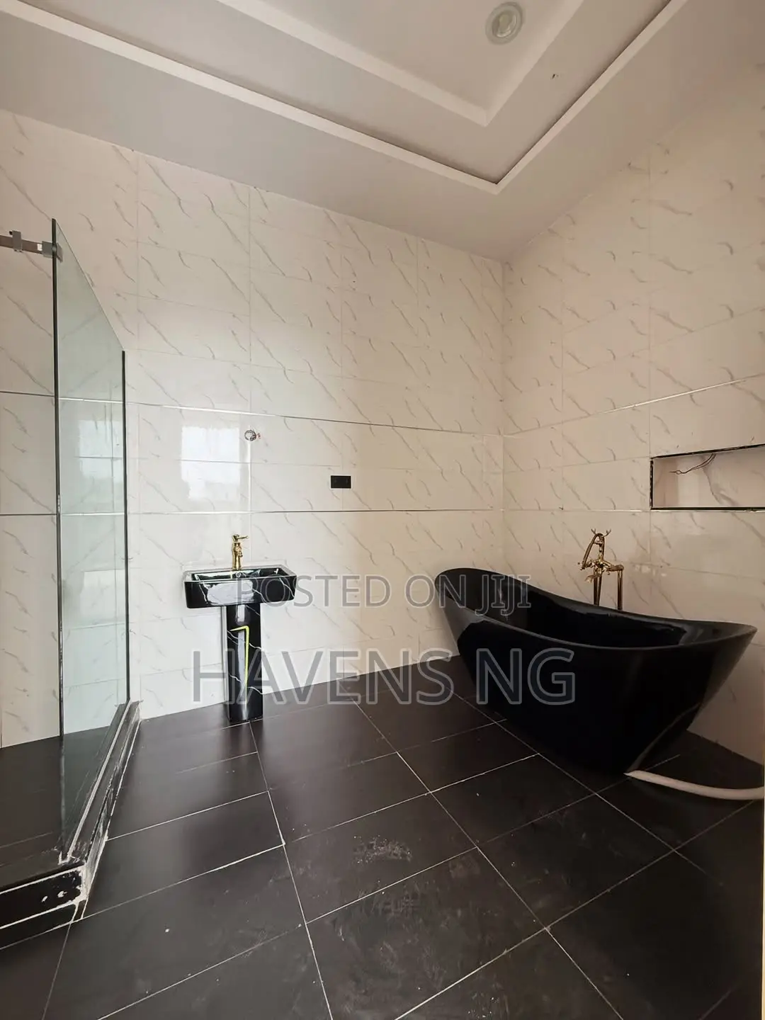 4bdrm Duplex in Sangotedo for sale in Sangotedo