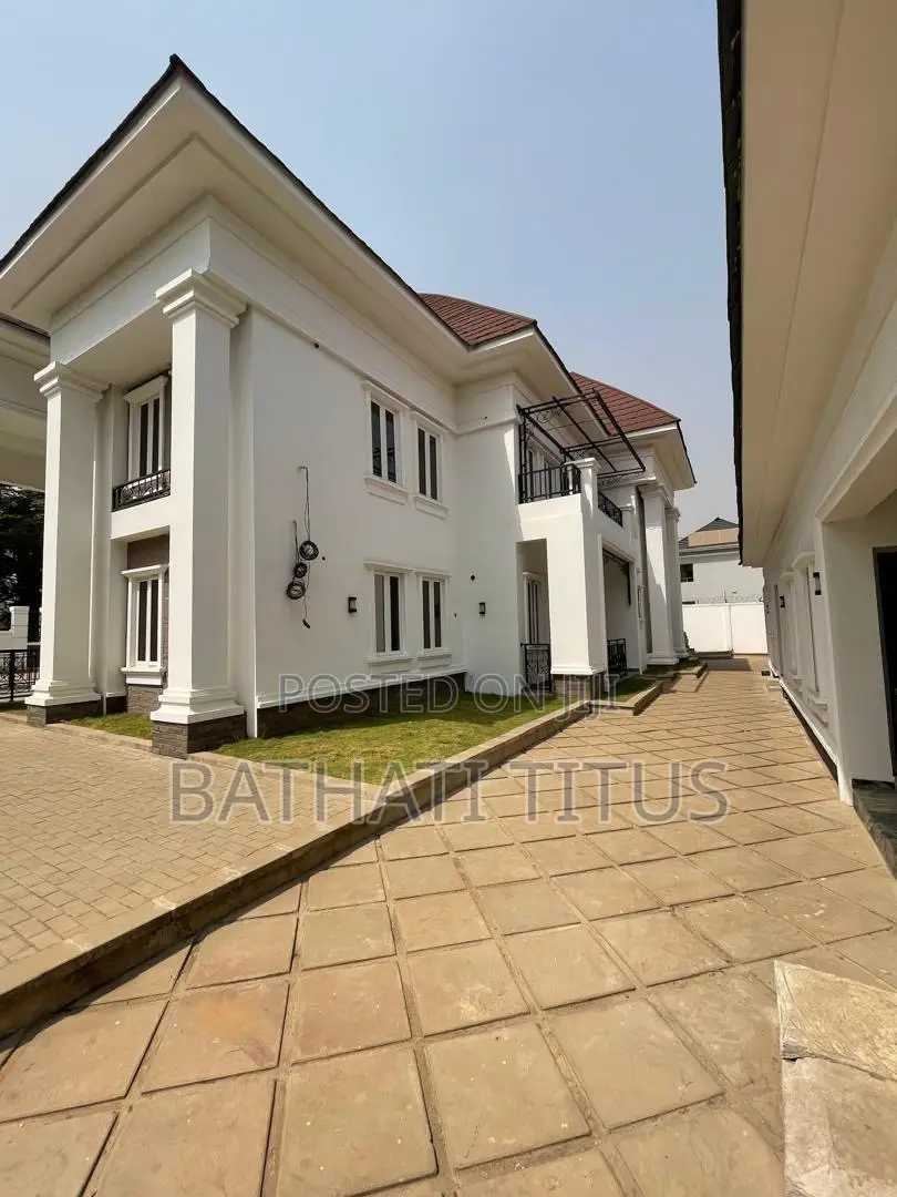 7bdrm Duplex in Jabi for sale in Jabi