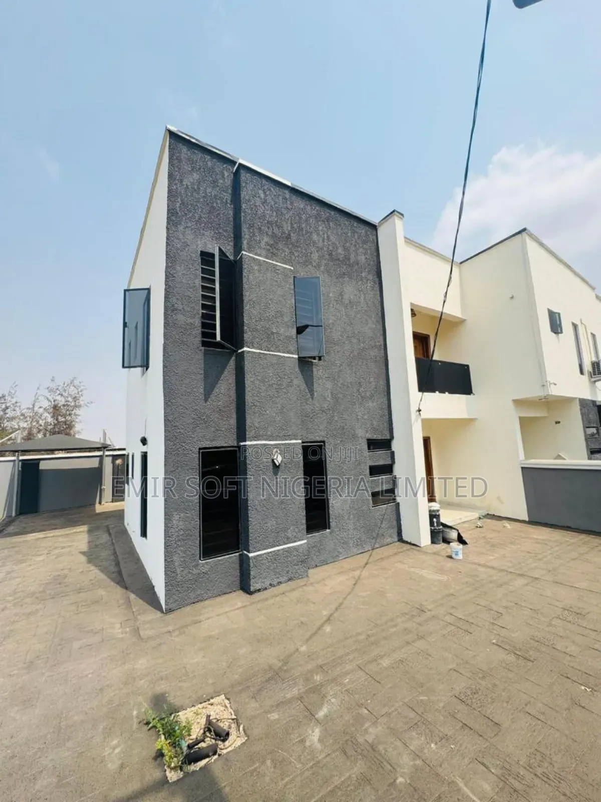 3bdrm Duplex in Carlton Gate Estate, Akobo for sale in Akobo