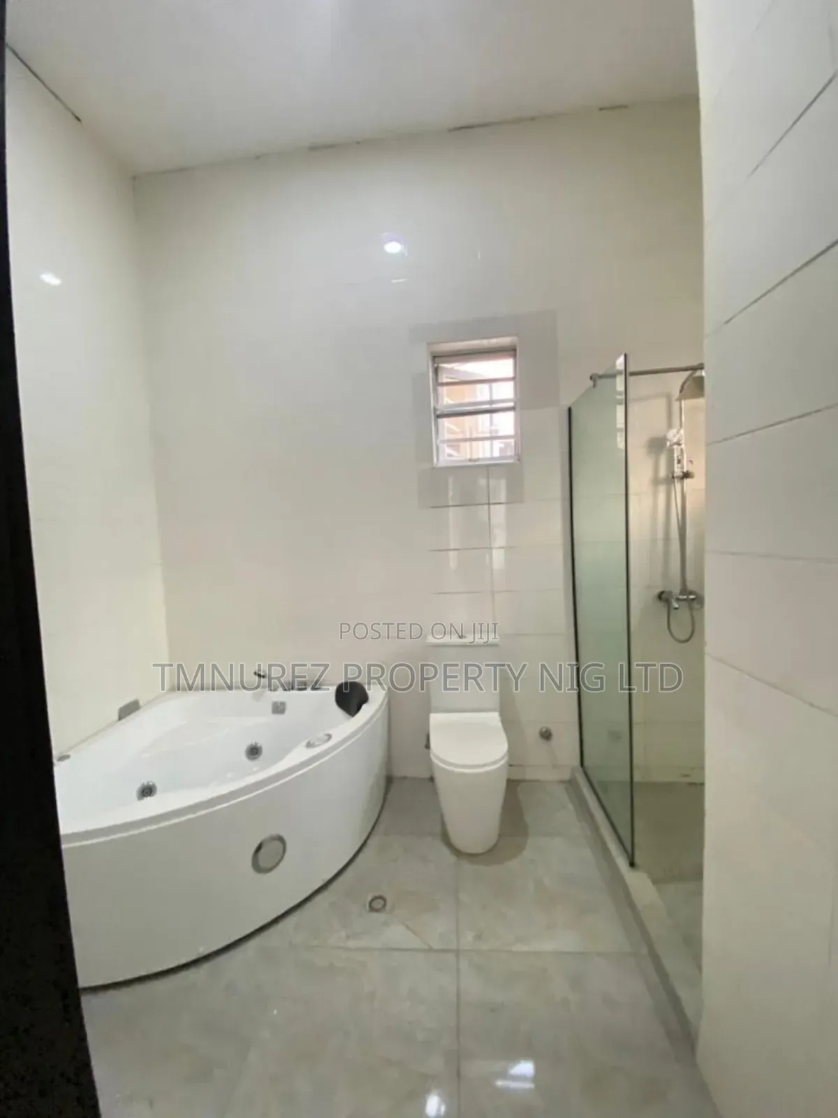 Studio Apartment in Chevron for rent in Chevron