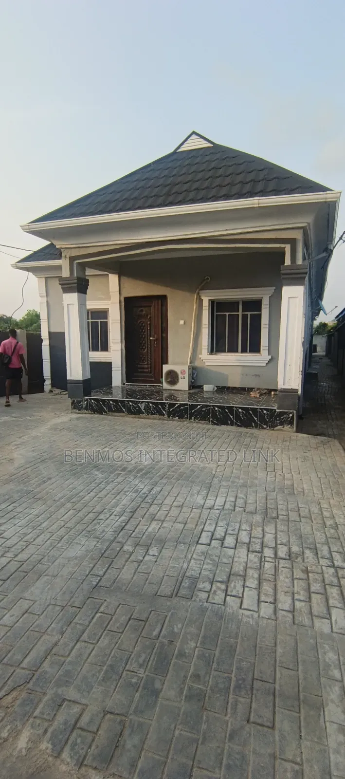 Furnished 5bdrm House in Macaulay, Ikorodu for sale in Ikorodu