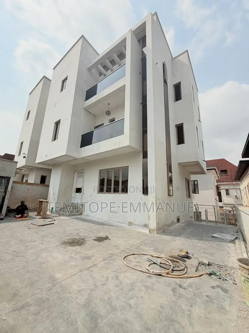 Furnished 5bdrm Duplex in Magodo Gra Phase 2 for sale in GRA Phase 2 Shangisha