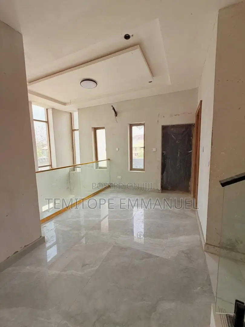 Furnished 5bdrm Duplex in Magodo Gra Phase 2 for sale in GRA Phase 2 Shangisha