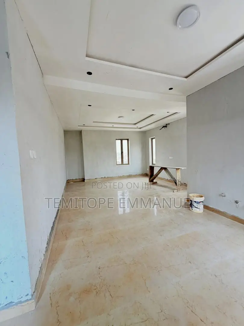 Furnished 5bdrm Duplex in Magodo Gra Phase 2 for sale in GRA Phase 2 Shangisha