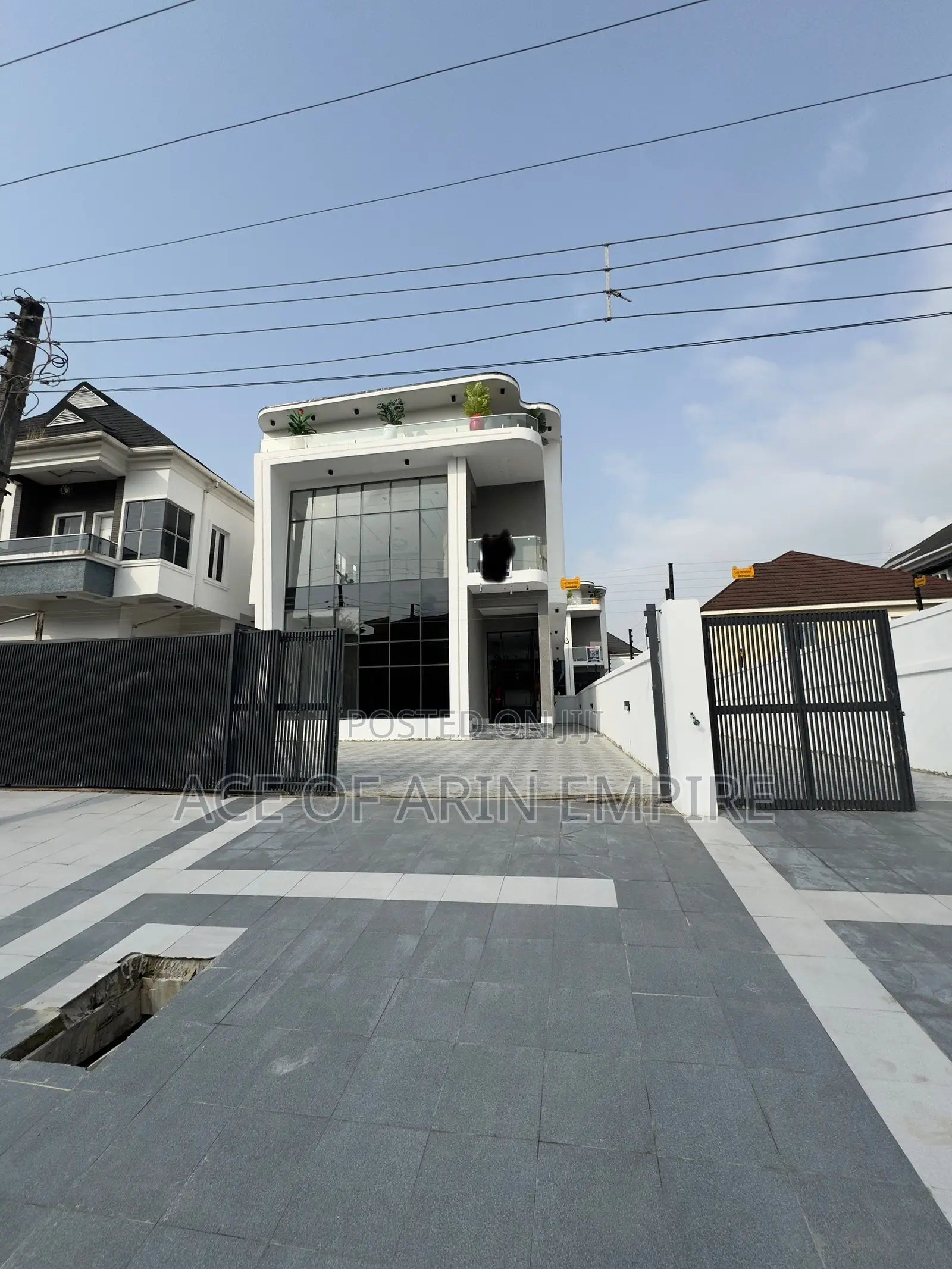 5bdrm Duplex in 2Nd Toll-Gate, Ikota for sale in Ikota