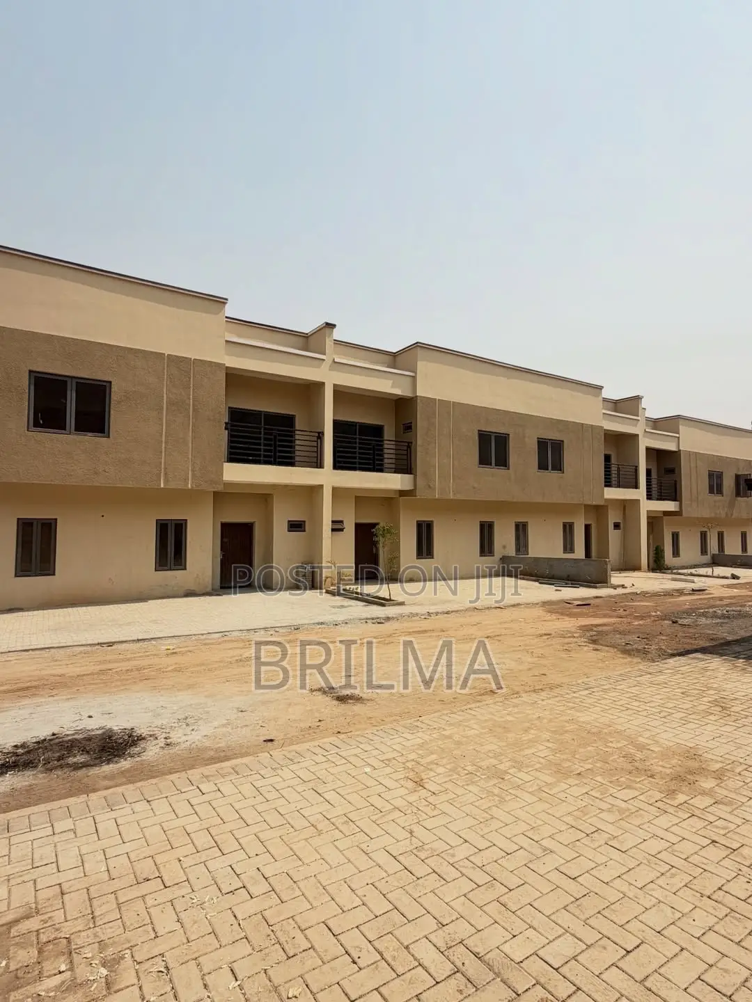 4bdrm Duplex in Apo District for sale in Apo District
