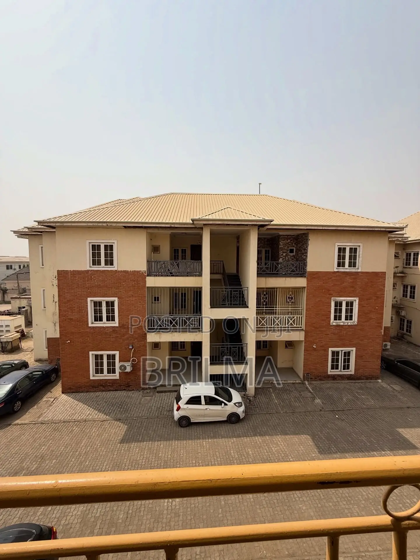 3bedrooms Flat With Bq in Kado