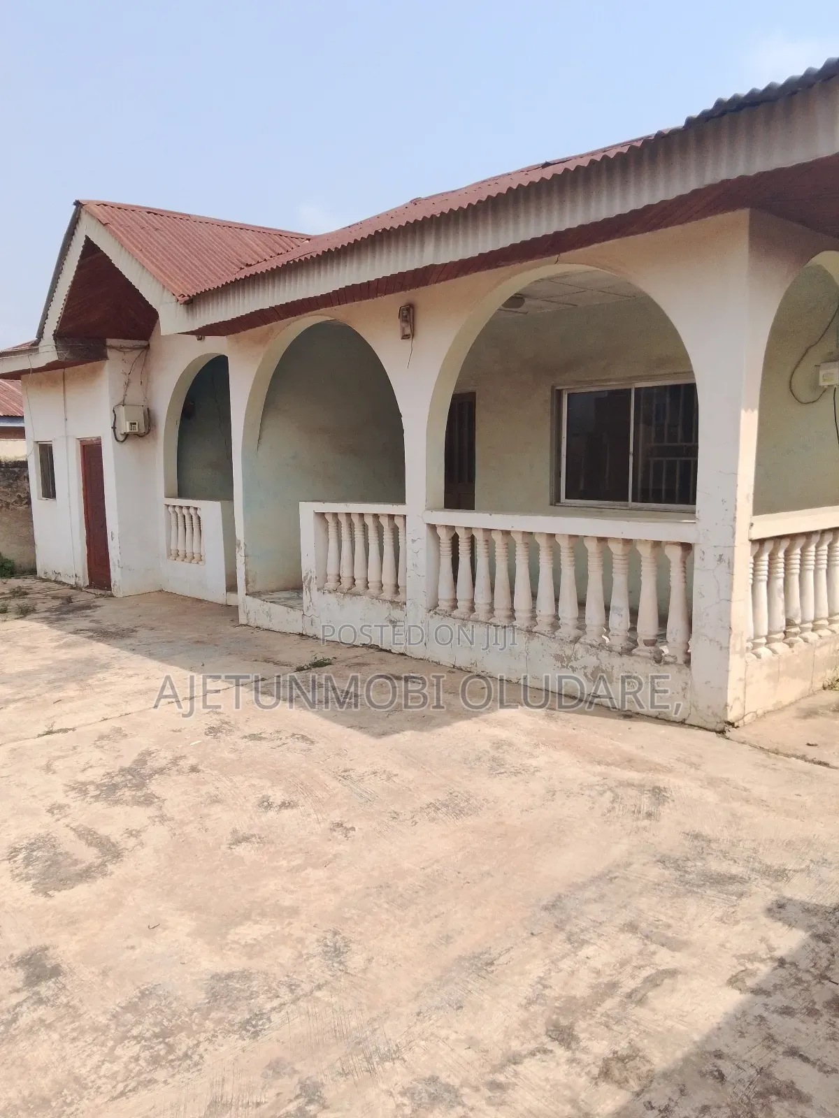 6bdrm Block of Flats in Awedele Off for sale in Ado Ekiti