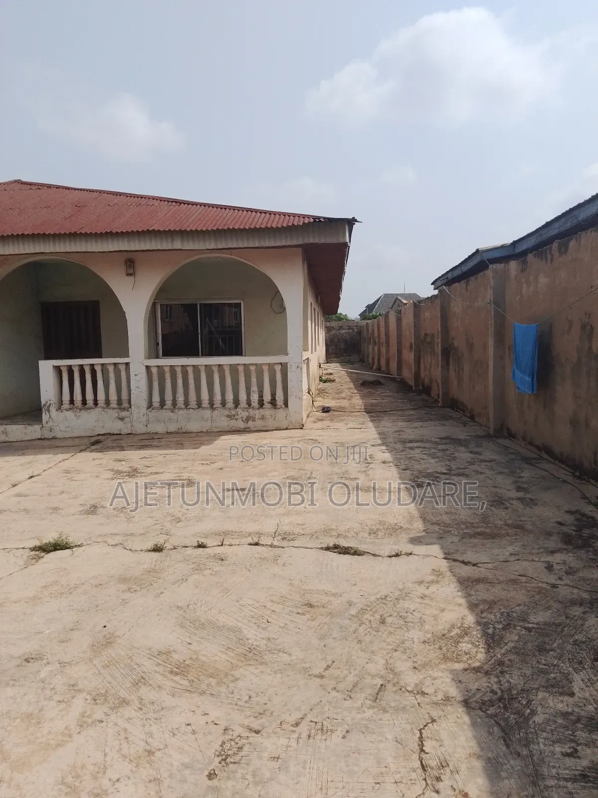 6bdrm Block of Flats in Awedele Off for sale in Ado Ekiti