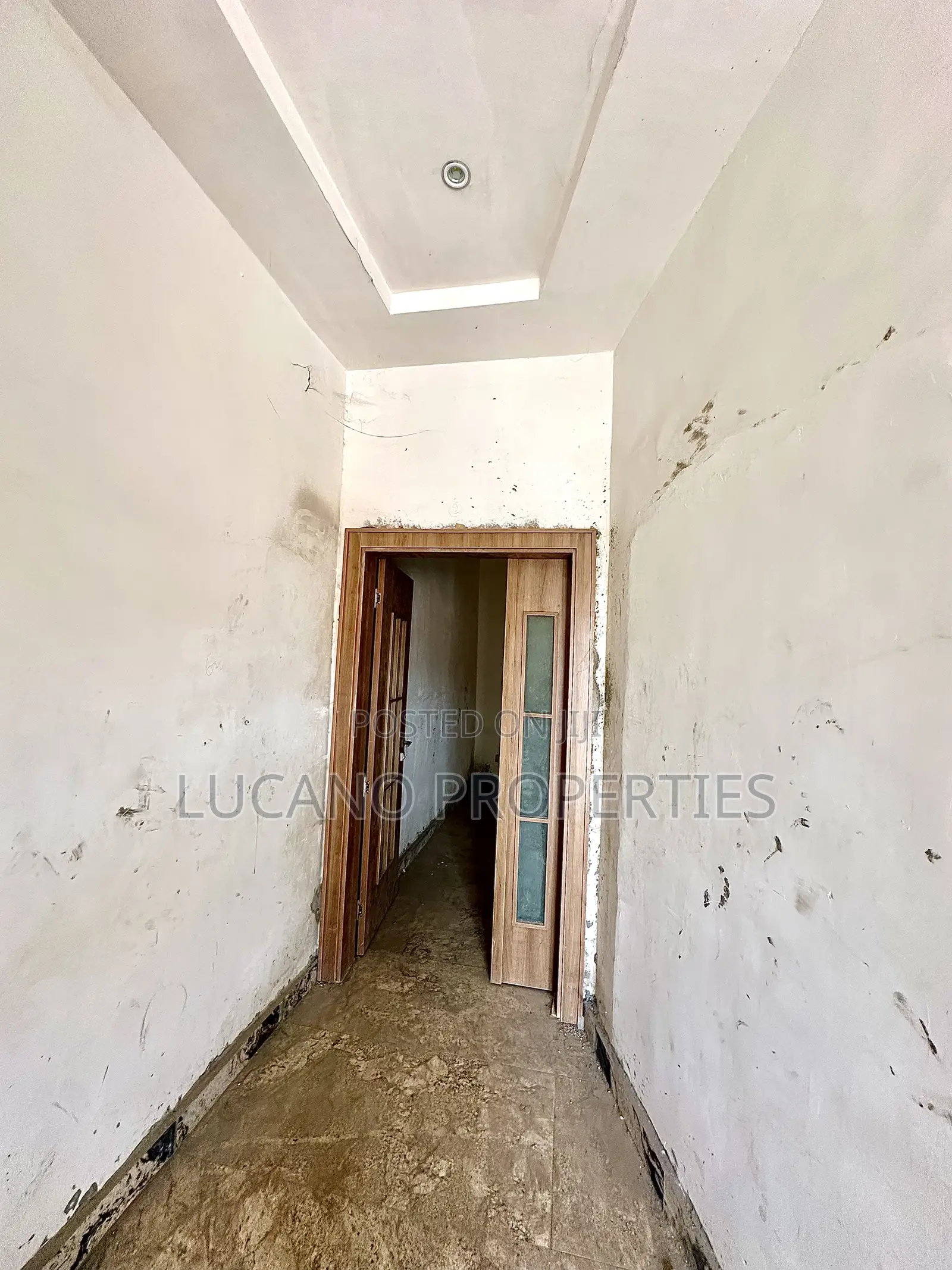 5bdrm Duplex in Kukwaba District, Galadimawa for sale in Galadimawa