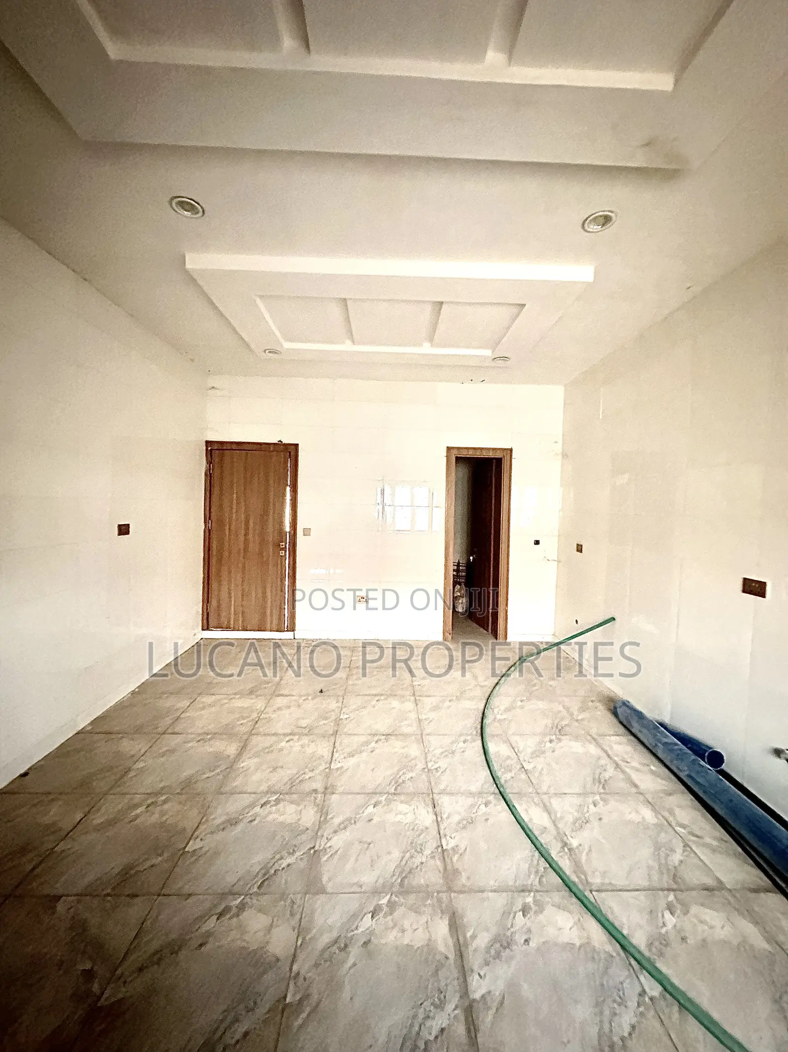 5bdrm Duplex in Kukwaba District, Galadimawa for sale in Galadimawa