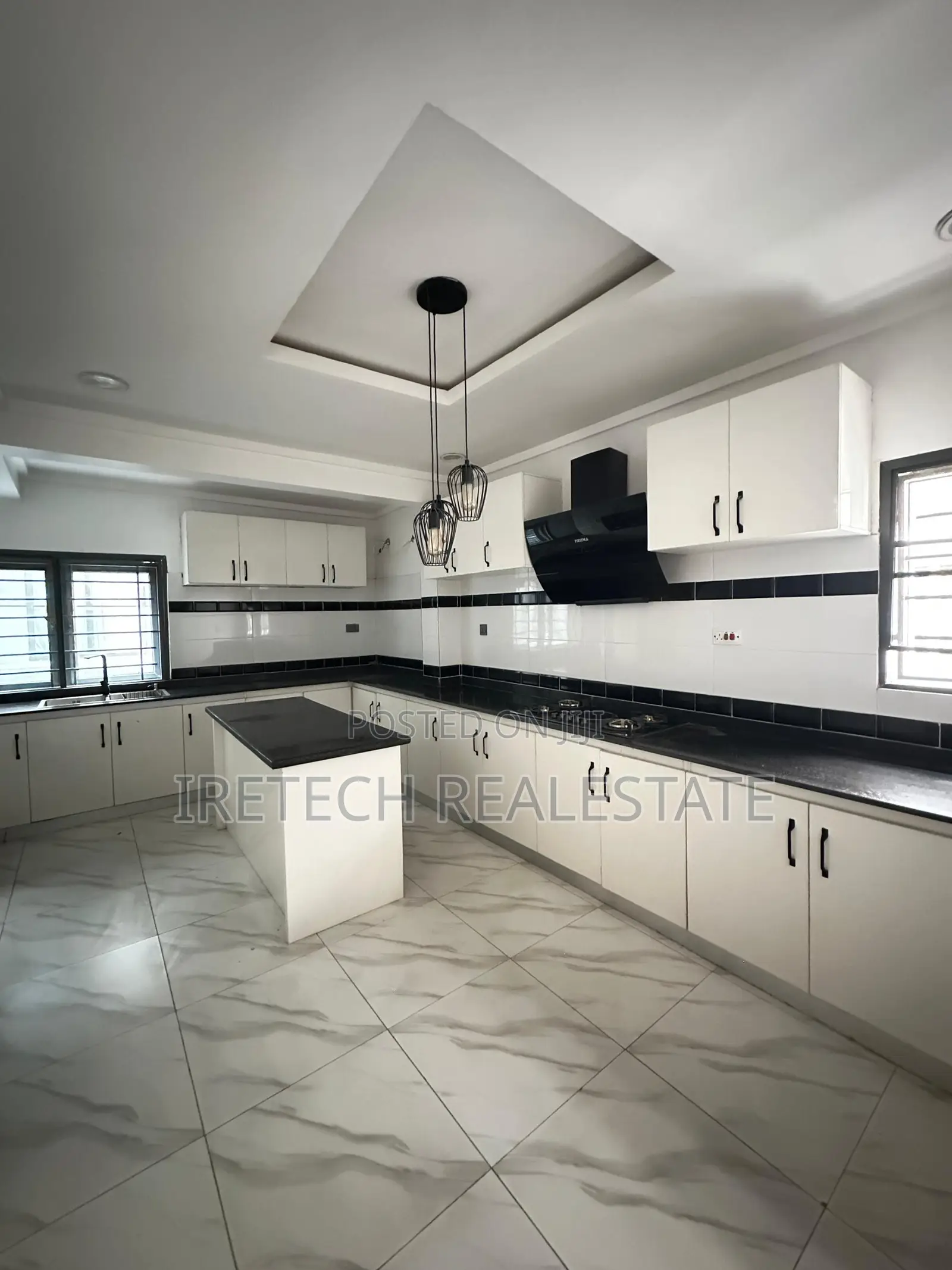 4bdrm Townhouse/Terrace in Ikate for sale in Ikate