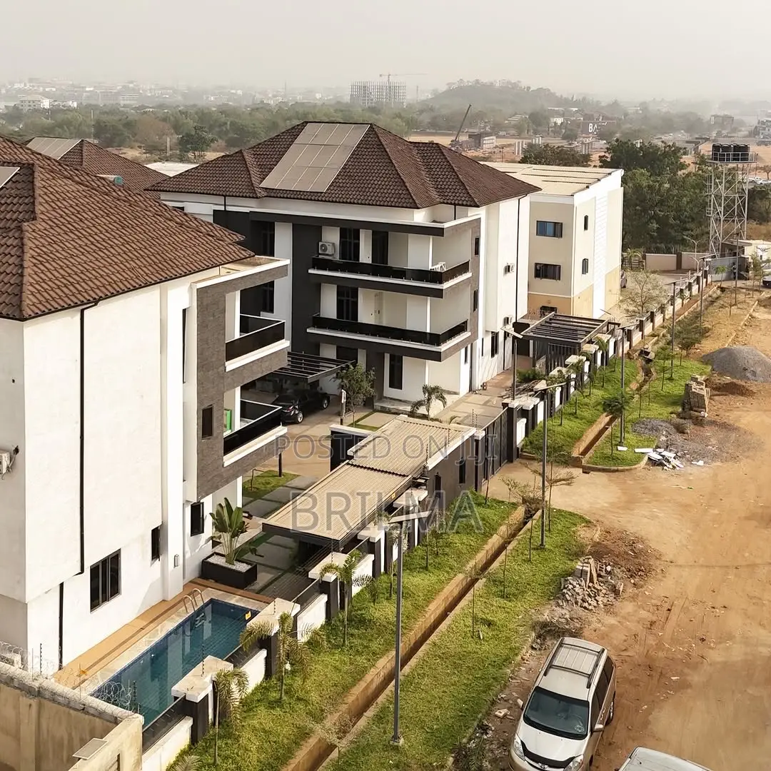 7bdrm Duplex in Kado for sale in Kado
