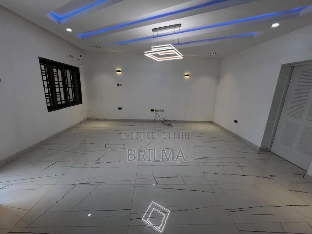 3bdrm Apartment in Wuye for sale in Wuye