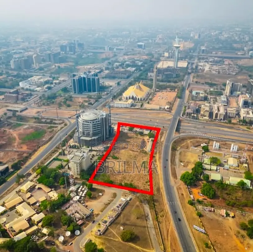 Commercial Lands, 1.9 Hectares in Central Business District - Abuja in Central Business District