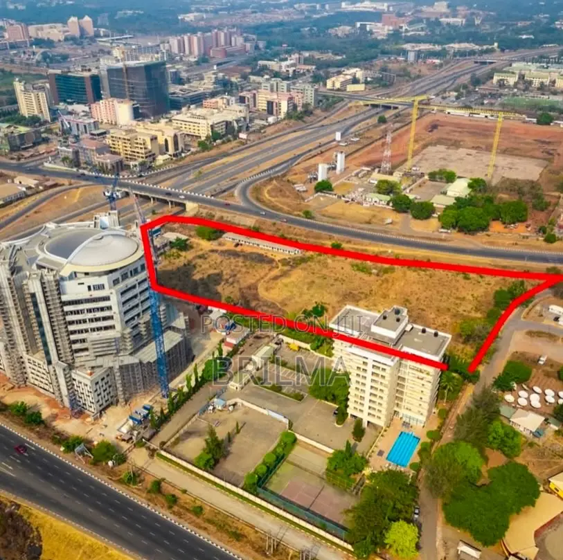 Commercial Lands, 1.9 Hectares in Central Business District - Abuja in Central Business District