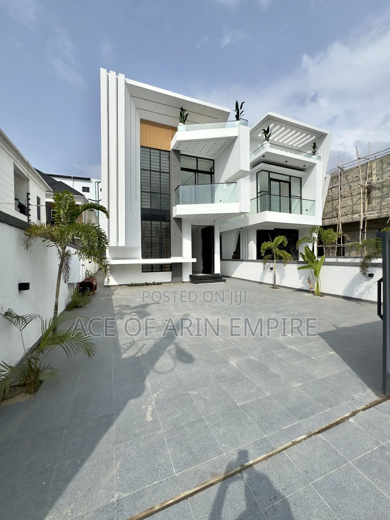 5bdrm Duplex in 2Nd Toll-Gate, Ikota for sale in Ikota